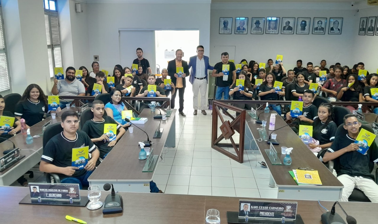 LEGISLATIVO NA ESCOLA