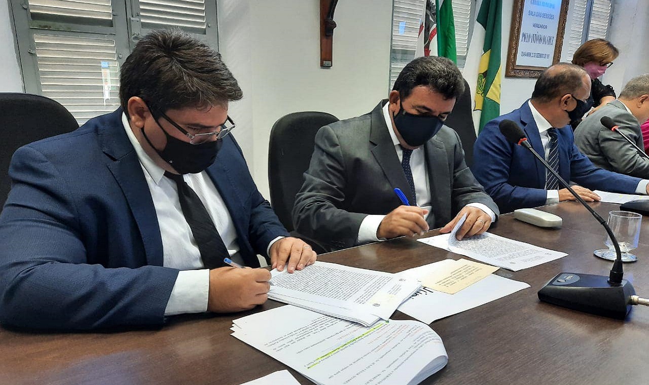 ATIVIDADE PARLAMENTAR